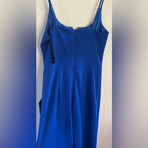 Lulus Elegant Royal Blue sleeveless wide leg Jumpsuit size M - Picture 5 of 7